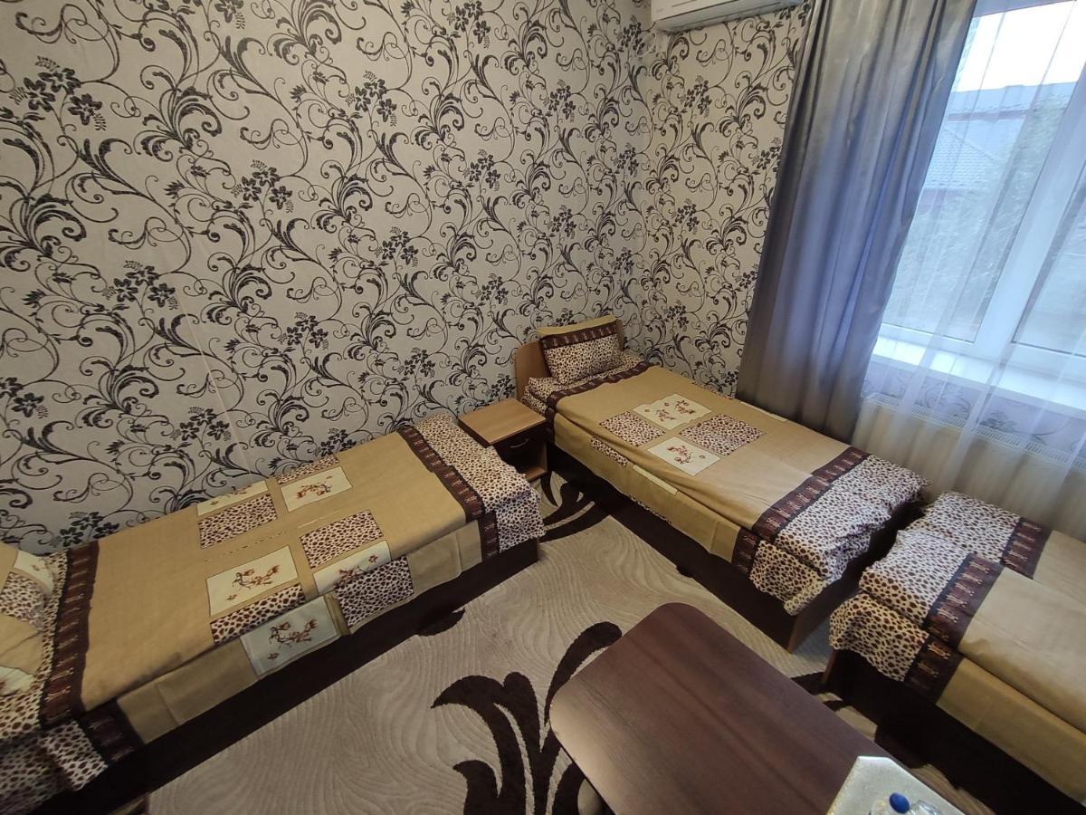 Karavan Hotel Bila Krynytsya  Esterno foto