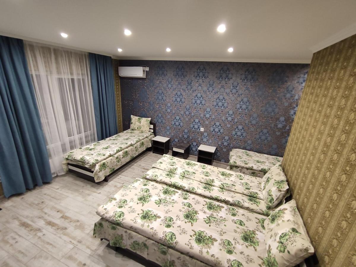 Karavan Hotel Bila Krynytsya  Esterno foto