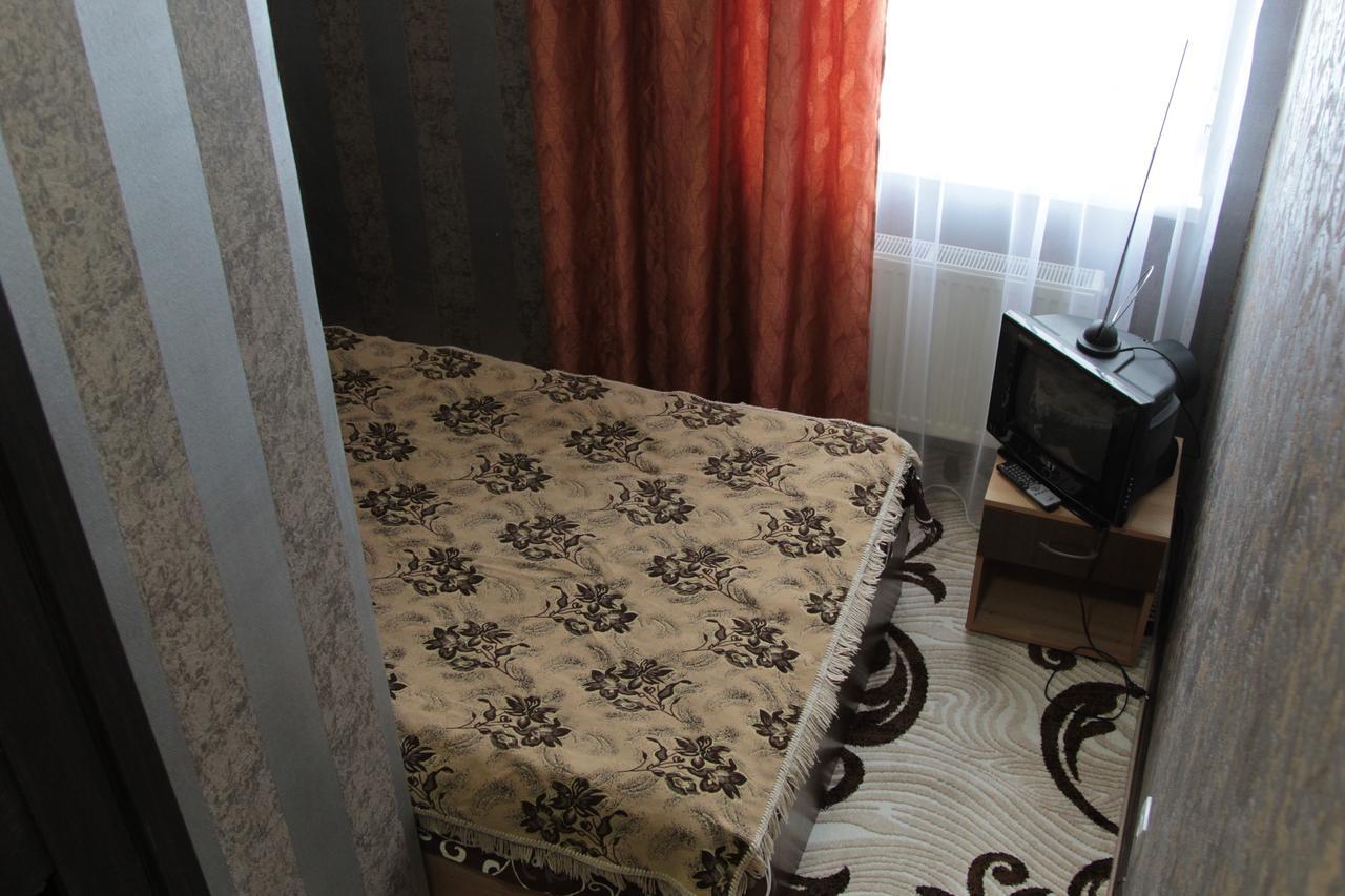 Karavan Hotel Bila Krynytsya  Esterno foto