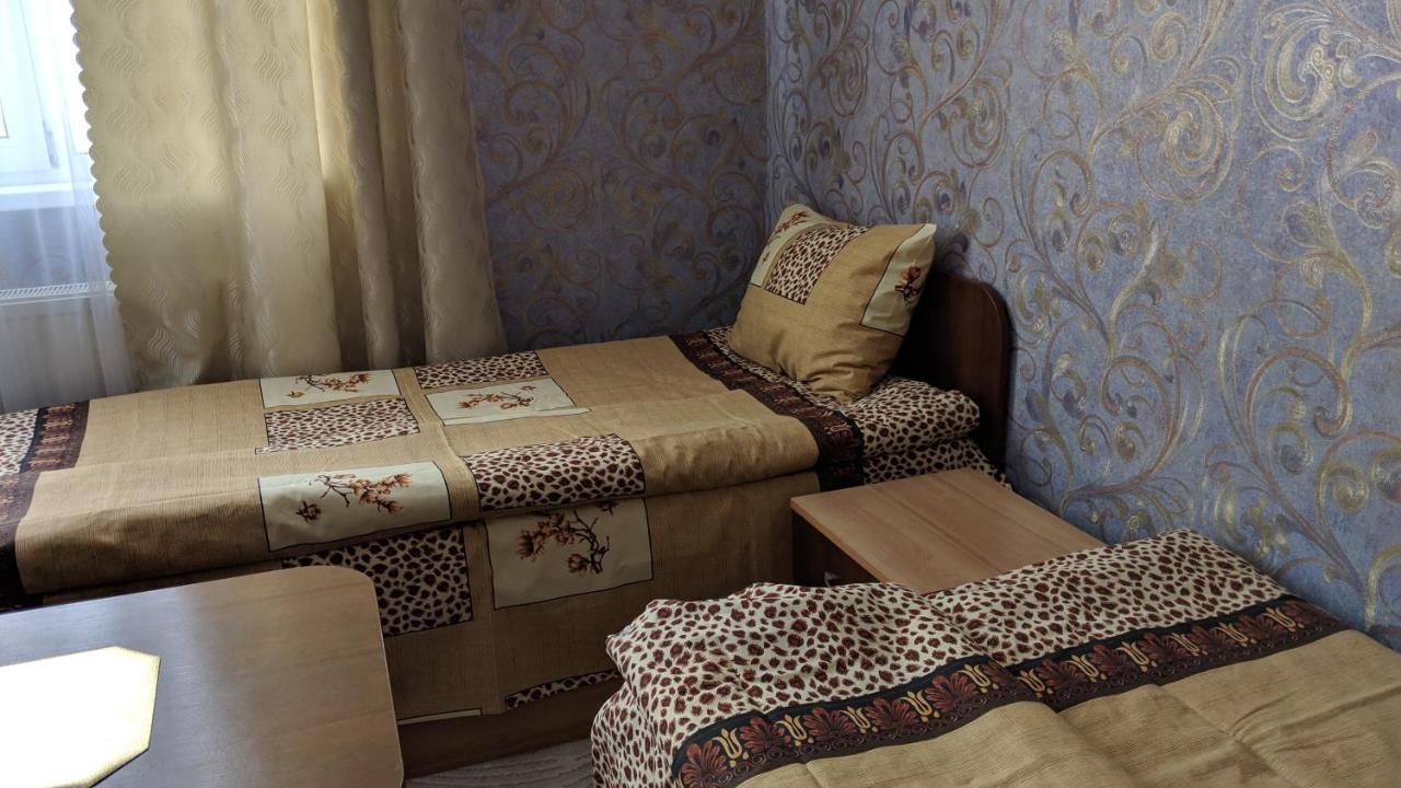 Karavan Hotel Bila Krynytsya  Esterno foto