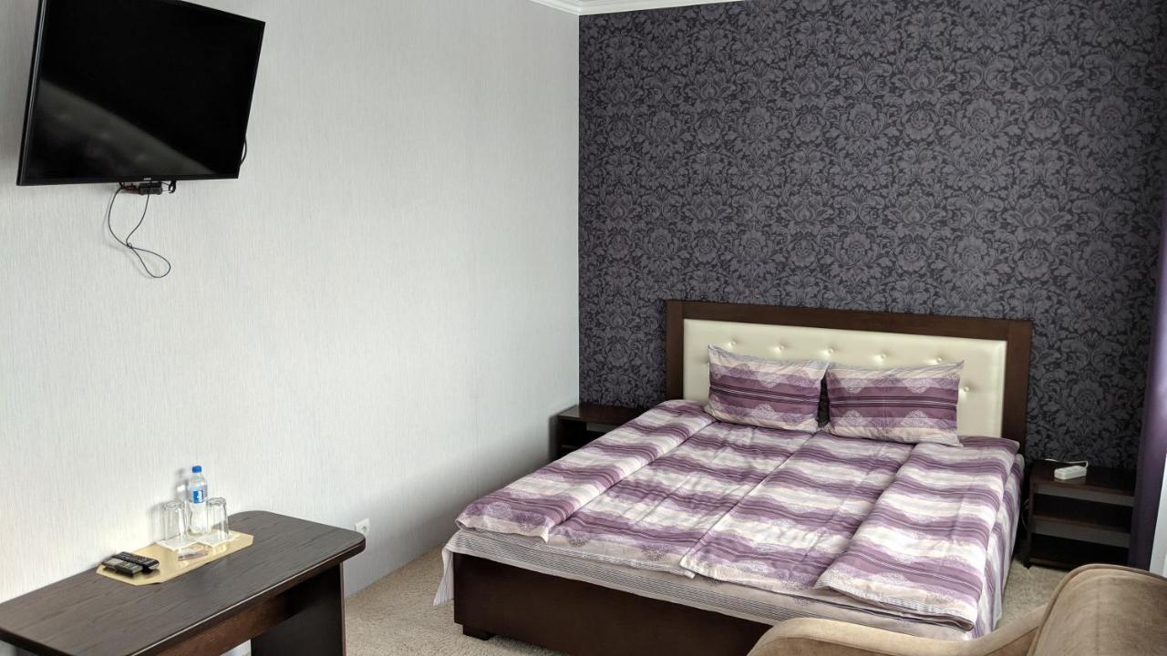 Karavan Hotel Bila Krynytsya  Esterno foto