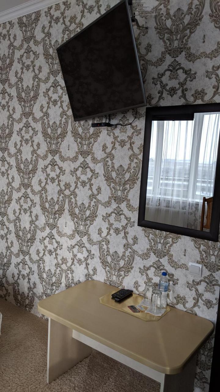 Karavan Hotel Bila Krynytsya  Esterno foto