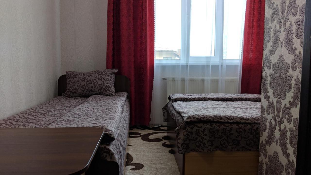 Karavan Hotel Bila Krynytsya  Esterno foto