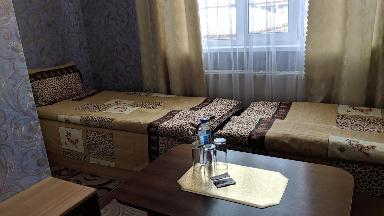 Karavan Hotel Bila Krynytsya  Esterno foto
