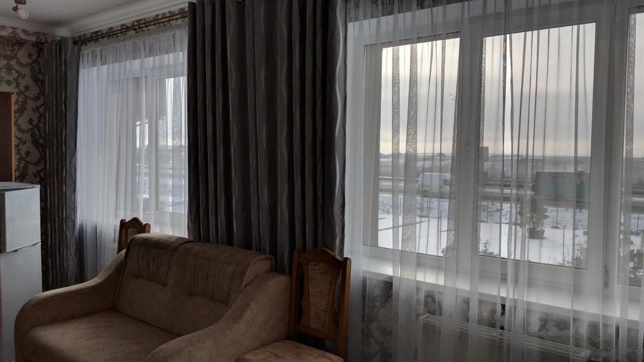 Karavan Hotel Bila Krynytsya  Esterno foto